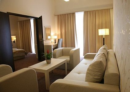 Hotel Session Rackeve - elegant 4* hotell längs Donau