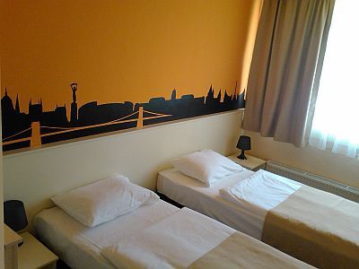 Hotell Pest Inn nära Ulloi ut i Budapest