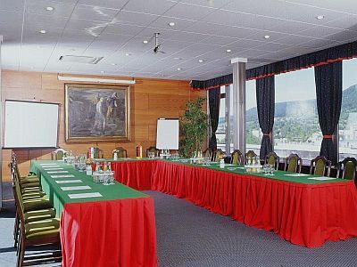 Árpád Tatabanya Hotel ­ konferensrum, en händelser hall i Tatabanya