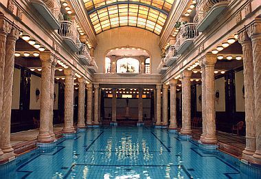 Gellert Bath gratis entré i Budapest från hotellet