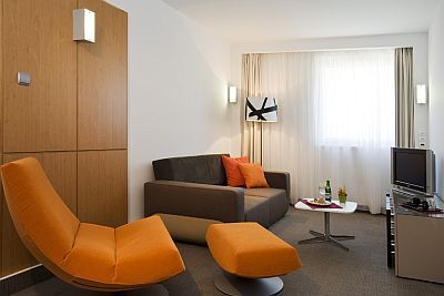 Vackert och modernt hotellrum i Hotell Novotel Budapest City 